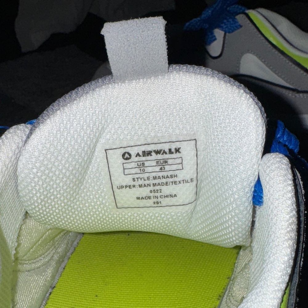 Airwalk White and Gray Shoes with Bright Blue Laces - Picture 5 of 5